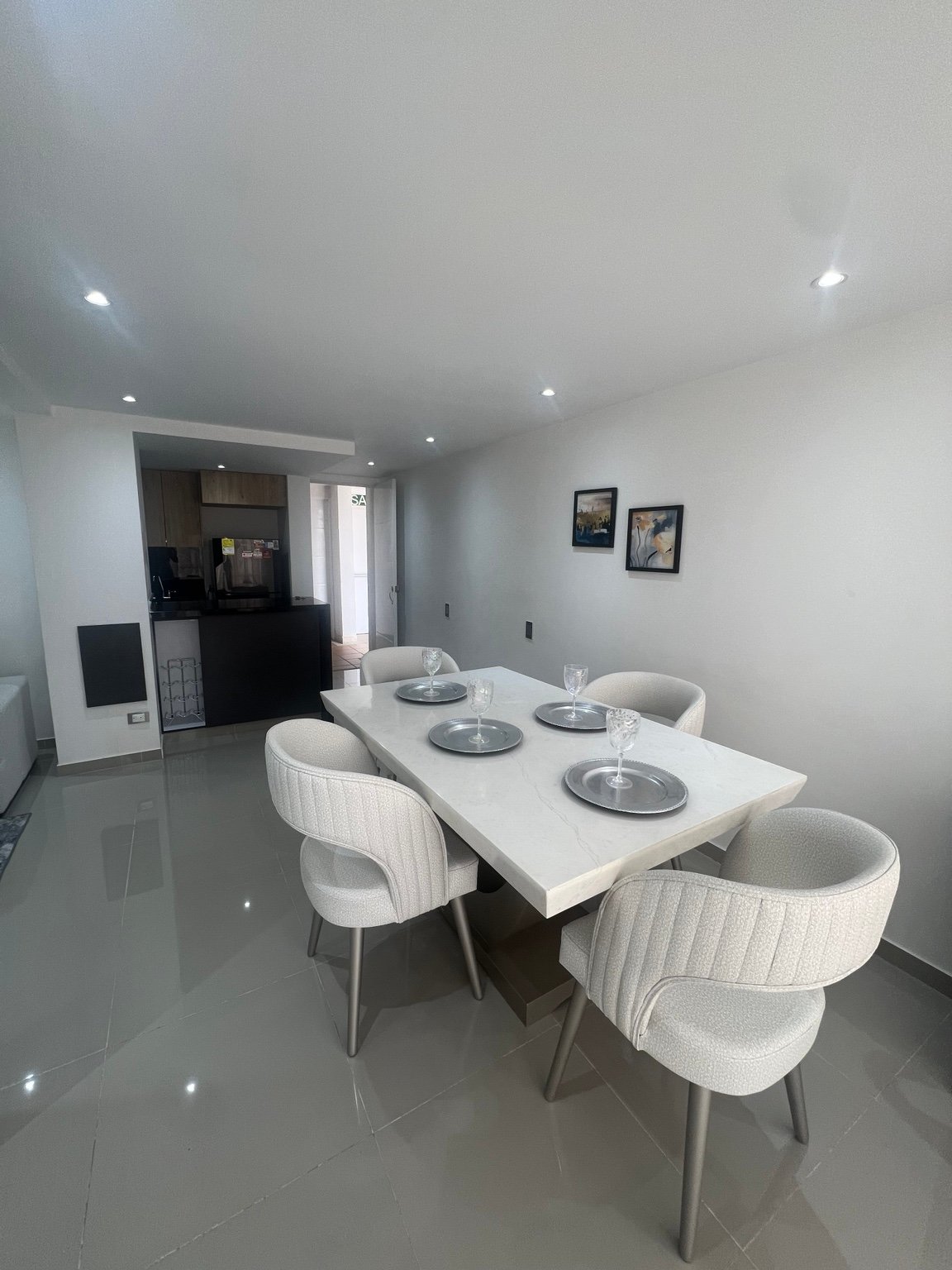Apartamento Amoblado Nácar — Piso 8, Valle del Lili