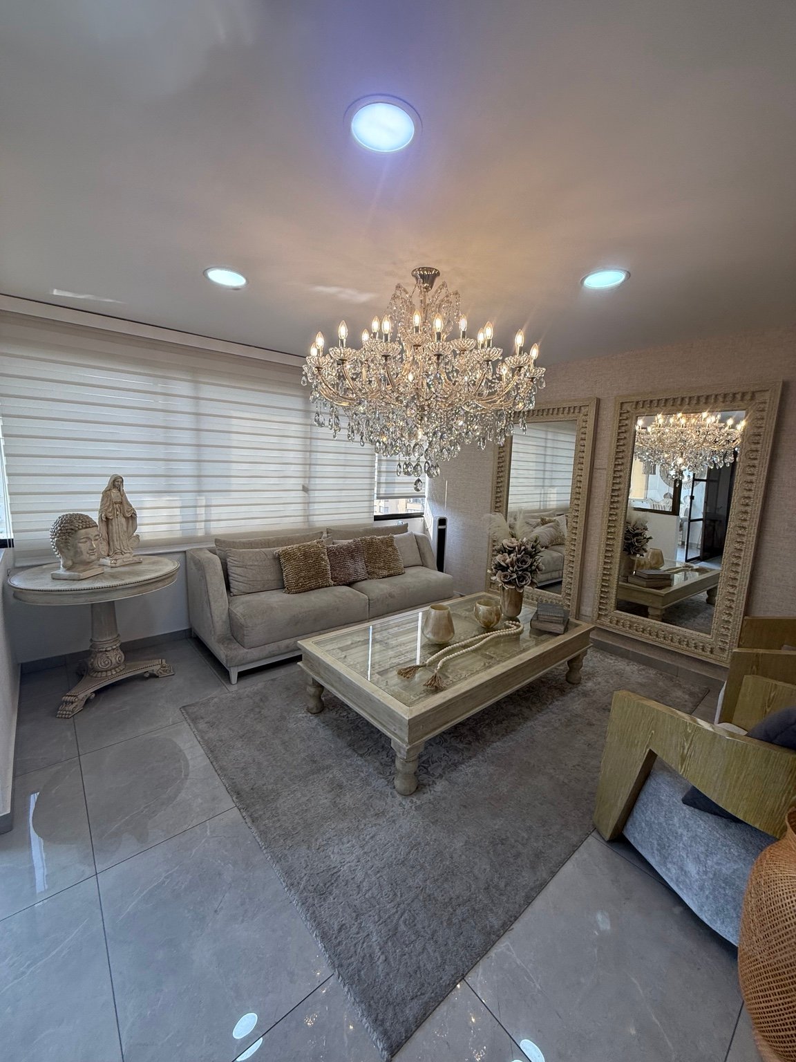 Apartamento de Lujo Oeste — Unidad Estelar, Piso 7, Zona Rosa