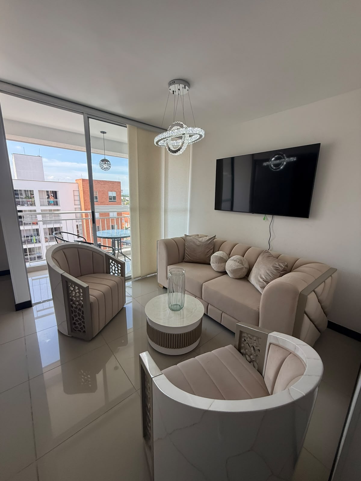Apartamento Amoblado - Caney Unidad Toscana